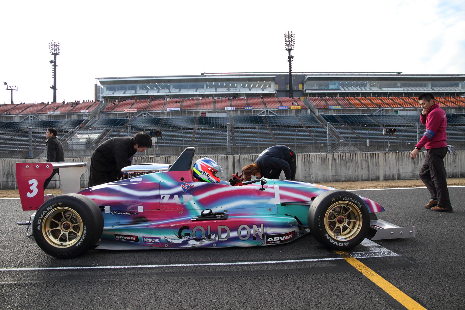 F4-101219-027.JPG